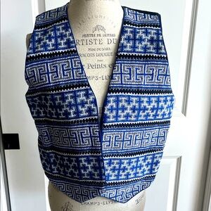 Vintage The Daily Planet blue and white cross stitch open front vest large